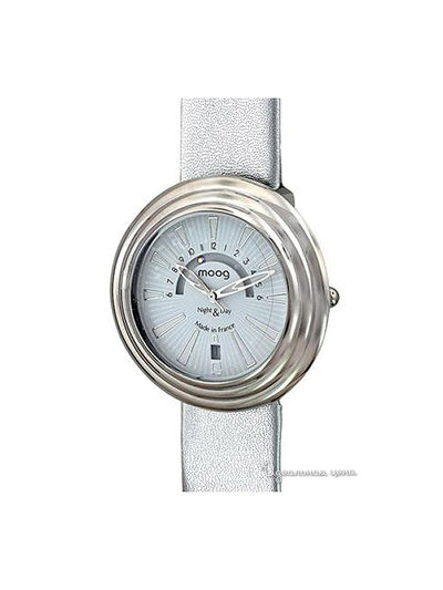 Часы Moog