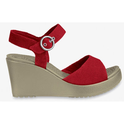 Босоножки Crocs