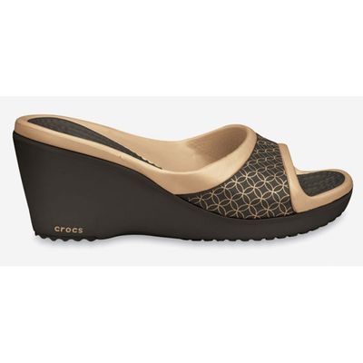 Сандалии Crocs, цвет цвет коричневый