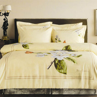 Постельное белье Pierre Cardin