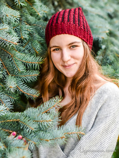 Шапка Venera, цвет красный, черный