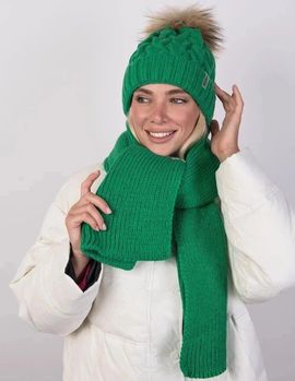 Шапка зимняя+ шарф ,цвет зеленый