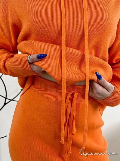 Трикотажный костюм с юбкой ,цвет оранжевый